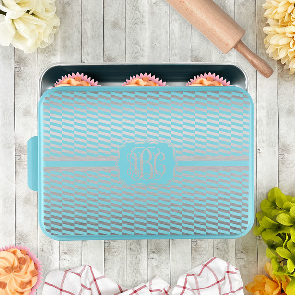 Zig Zag Aluminum Baking Pan - Teal Lid - LIFESTYLE