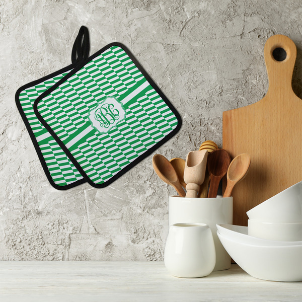 Zig Zag Neoprene Pot Holder - Set of 2  LIFESTYLE