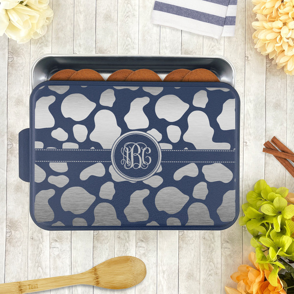 Cow Print Aluminum Baking Pan - Navy Lid - LIFESTYLE