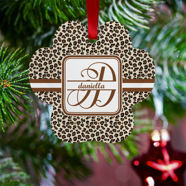 Leopard Print Metal Paw Ornament - Lifestyle