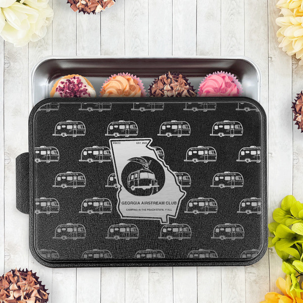 Georgia Airstream Club Aluminum Baking Pan - Black Lid - LIFESTYLE