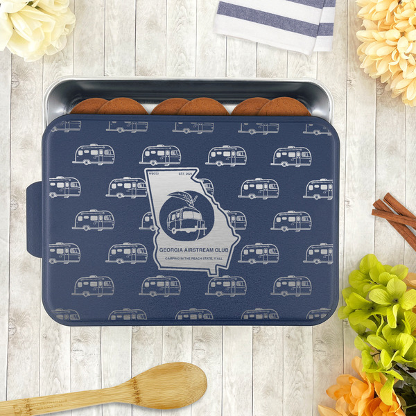 Georgia Airstream Club Aluminum Baking Pan - Navy Lid - LIFESTYLE