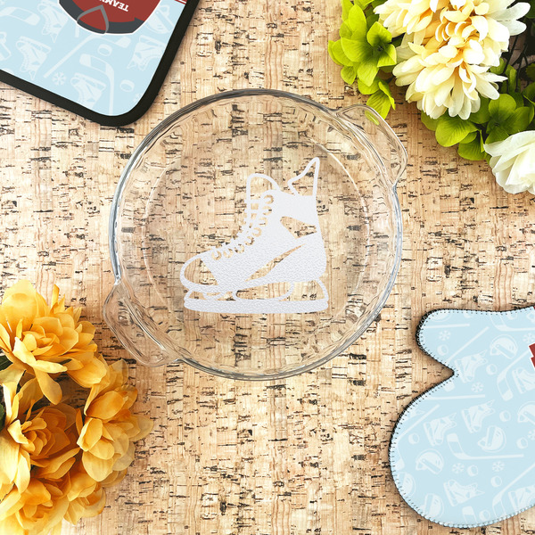 Hockey Glass Pie Dish - LIFESTYLE