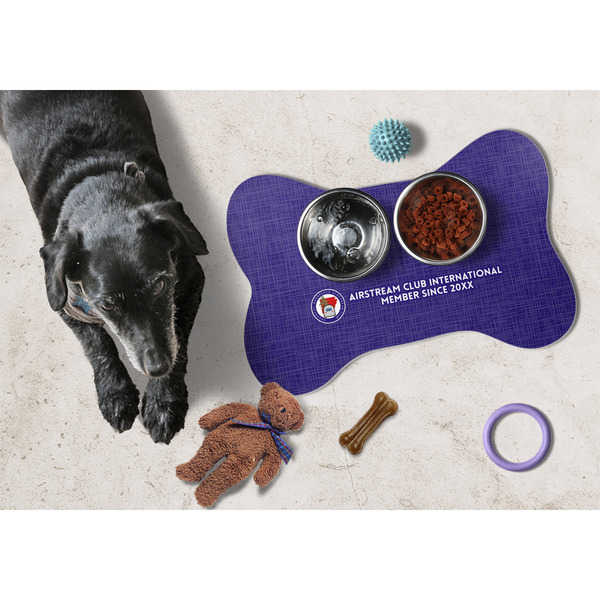 Arkansas Razorback Airstream Club Logo Bone Shaped Mat w/ Food & Water