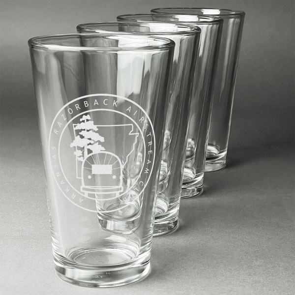 Arkansas Razorback Airstream Club Logo Set of Four Engraved Pint Glasses - Set View