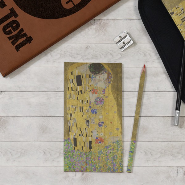 The Kiss (Klimt) - Lovers Colored Pencils - In Context