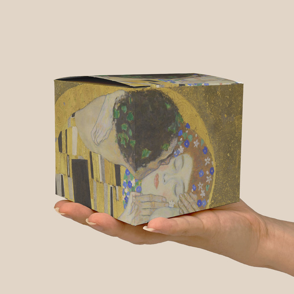 The Kiss (Klimt) - Lovers Cube Favor Gift Box - On Hand - Scale View