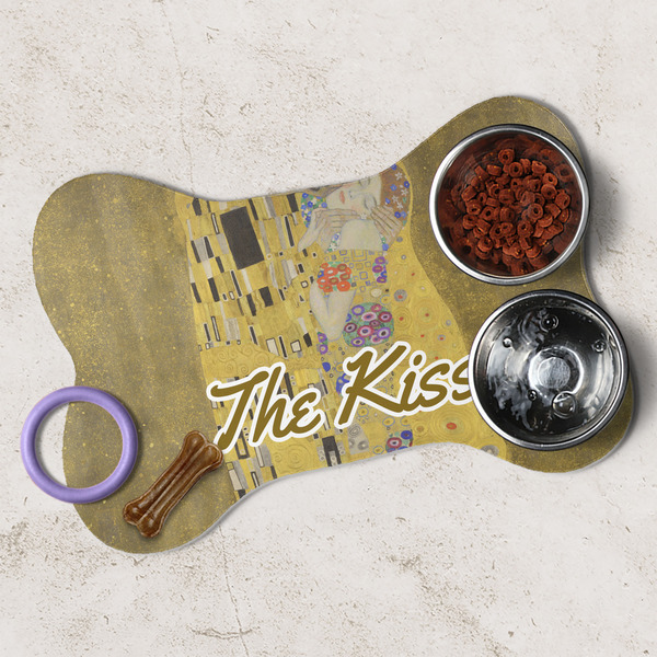 The Kiss (Klimt) - Lovers Dog Bone Shaped Mat Lifestyle