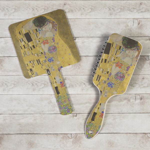 The Kiss (Klimt) - Lovers Hand Mirrors - In Context