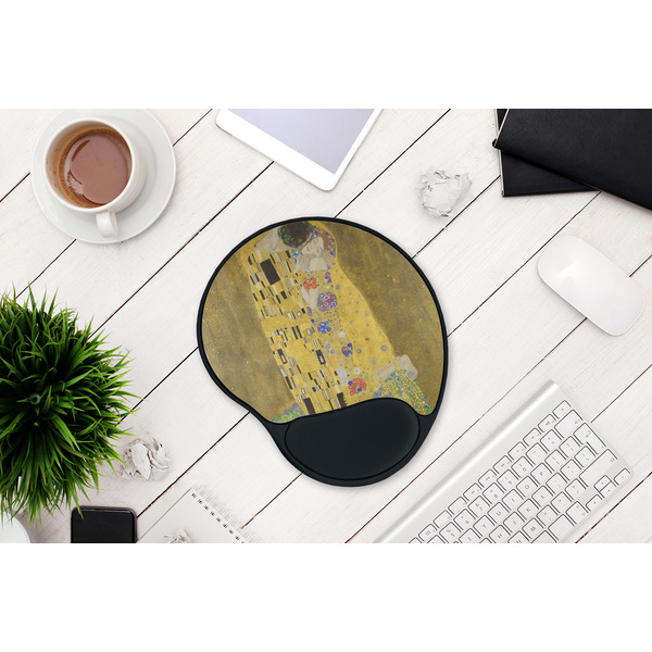 The Kiss (Klimt) - Lovers Mouse Pad with Wrist Rest - LIFESYTLE 1