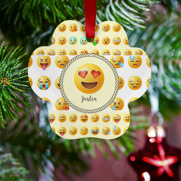 Emojis Metal Paw Ornament - Lifestyle