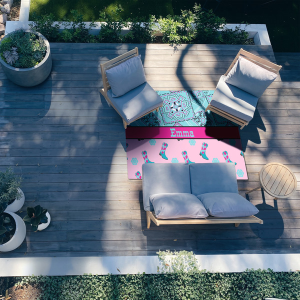 Cowgirl 5'x7' Patio Rug - In context