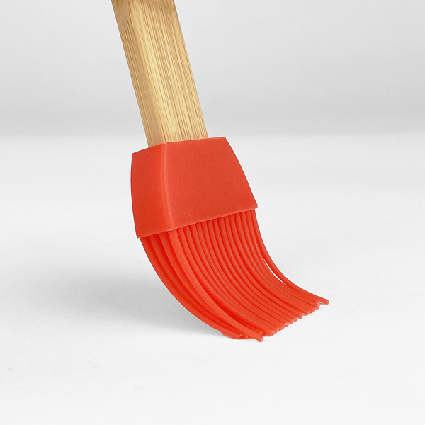 Silicone Brush - Red Detail