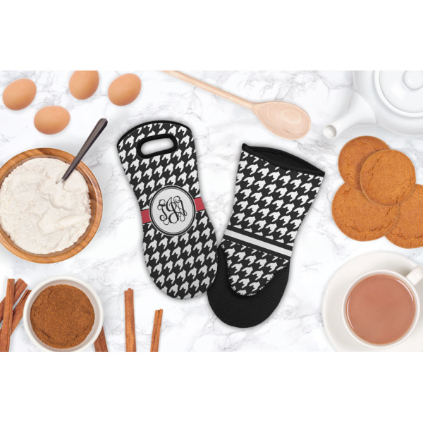 Custom Design - Neoprene Oven Mitt - Lifestyle Image
