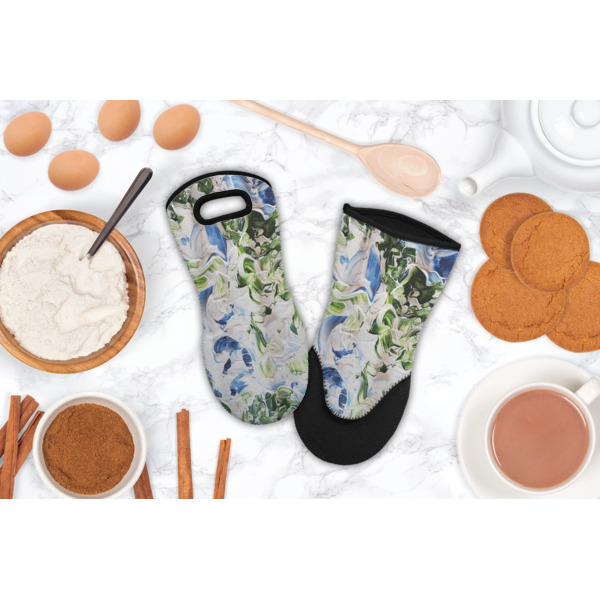 Custom Design - Neoprene Oven Mitt - Lifestyle Image