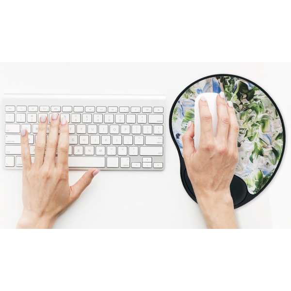 Custom Design - Mouse Pad with Wrist Rest - LIFESYTLE 2 (in use)