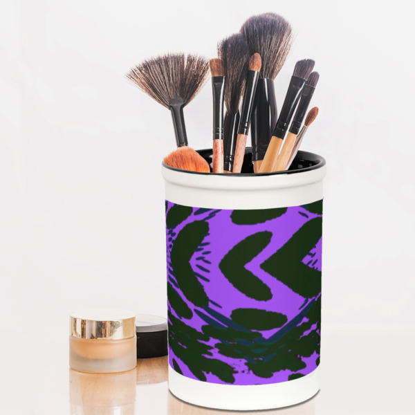Custom Design - Pencil Holder - LIFESTYLE makeup