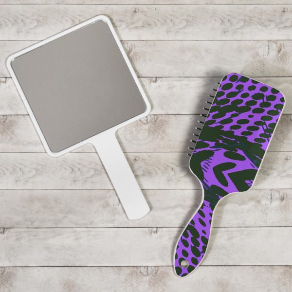Custom Design - Hair Brush - In Context