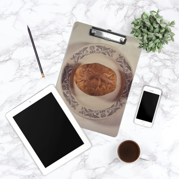 Custom Design - Clipboard - Lifestyle Photo