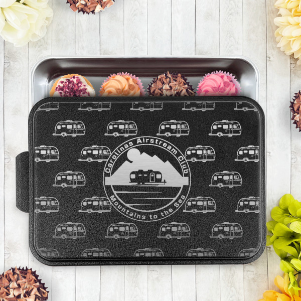 Custom Design - Aluminum Baking Pan - Black Lid - LIFESTYLE