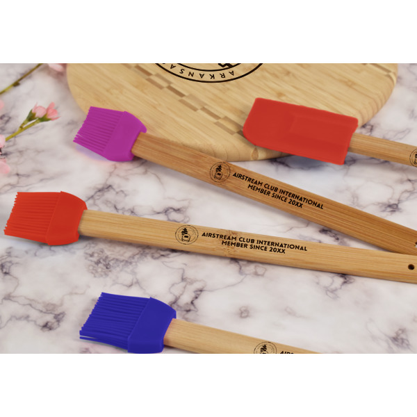Custom Design - Silicone Brush - Red - Lifestyle