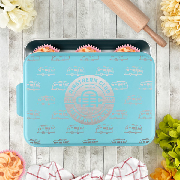 Custom Design - Aluminum Baking Pan - Teal Lid - LIFESTYLE