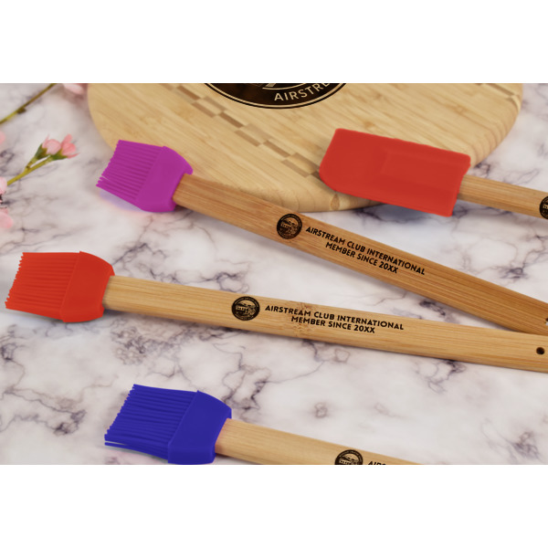 Custom Design - Silicone Brush - Red - Lifestyle