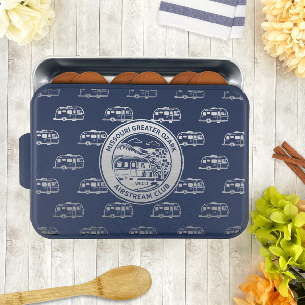 Custom Design - Aluminum Baking Pan - Navy Lid - LIFESTYLE